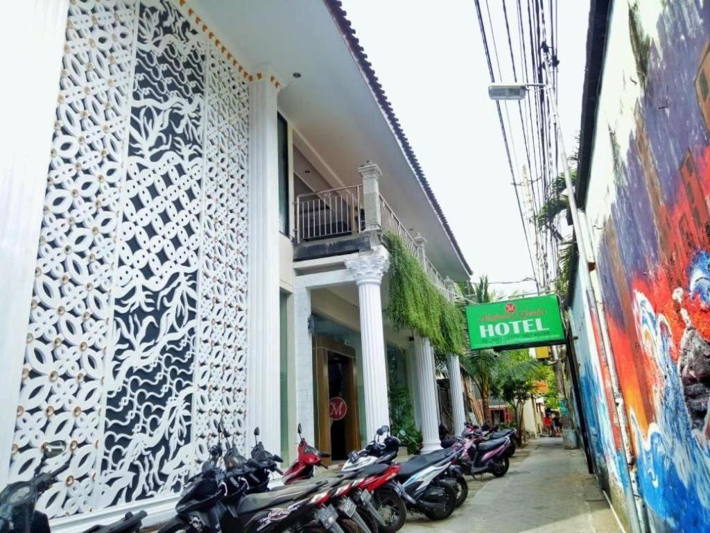 Malioboro Garden Hotel Γιογκιακάρτα Εξωτερικό φωτογραφία
