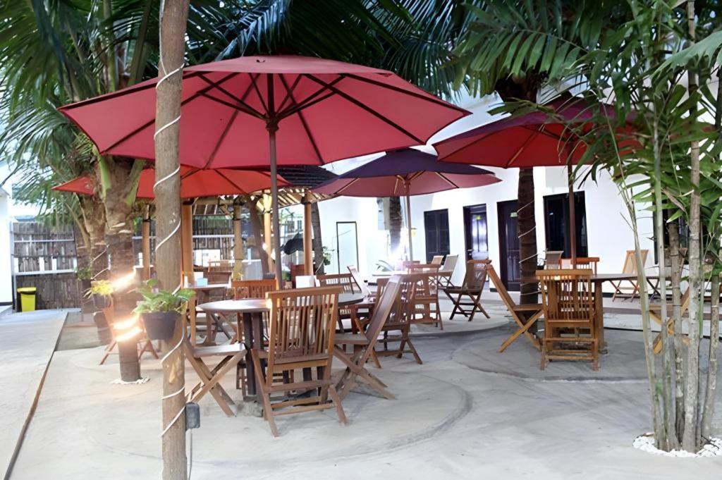 Malioboro Garden Hotel Γιογκιακάρτα Εξωτερικό φωτογραφία