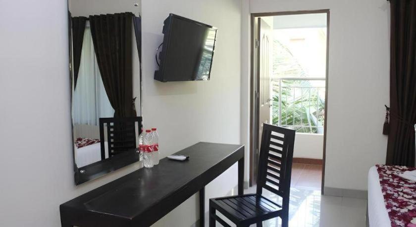 Malioboro Garden Hotel Γιογκιακάρτα Εξωτερικό φωτογραφία